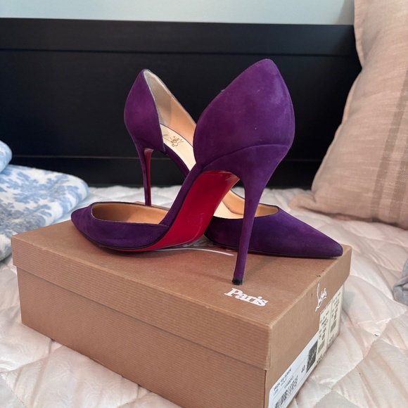 Christian Louboutins Iriza Suede - Picture 2 of 5